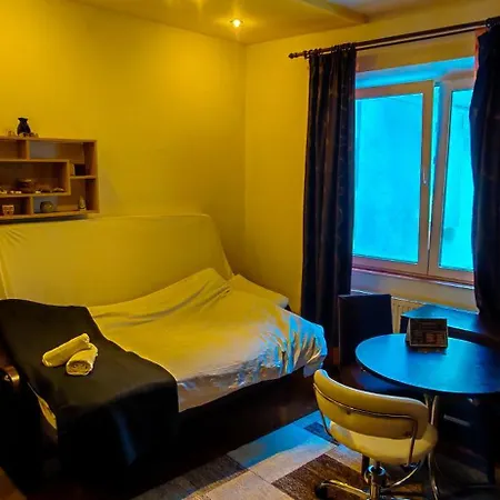 Modest Ultra Council Square Apartment *